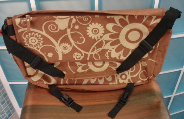 Tasche braun/sand - zum Schlieen ins Bild klicken