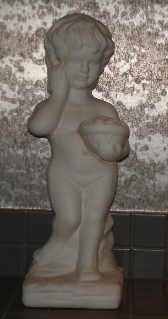 Putte weiß - zum Schlieen ins Bild klicken