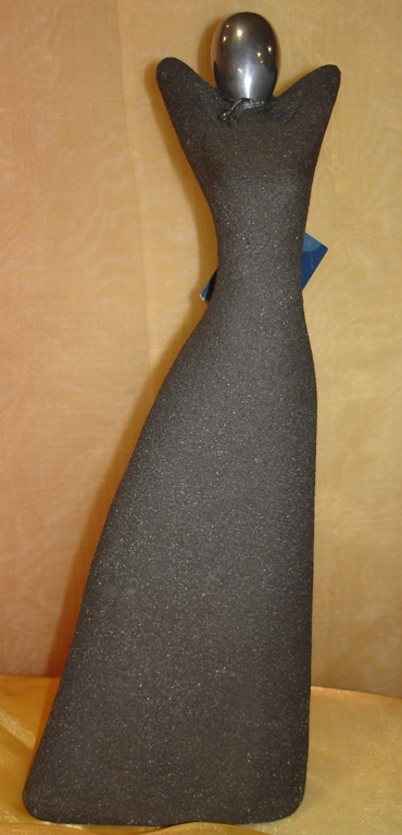 Figur Die Erwartungsvolle - zum Schlieen ins Bild klicken