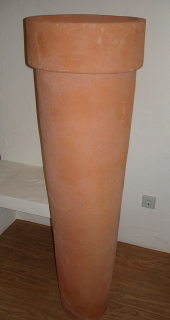 Terrakotta Vase hoch - zum Schlieen ins Bild klicken